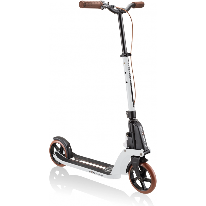 Самокат GLOBBER ONE K 180 PISTON DELUXE Белый 676-399